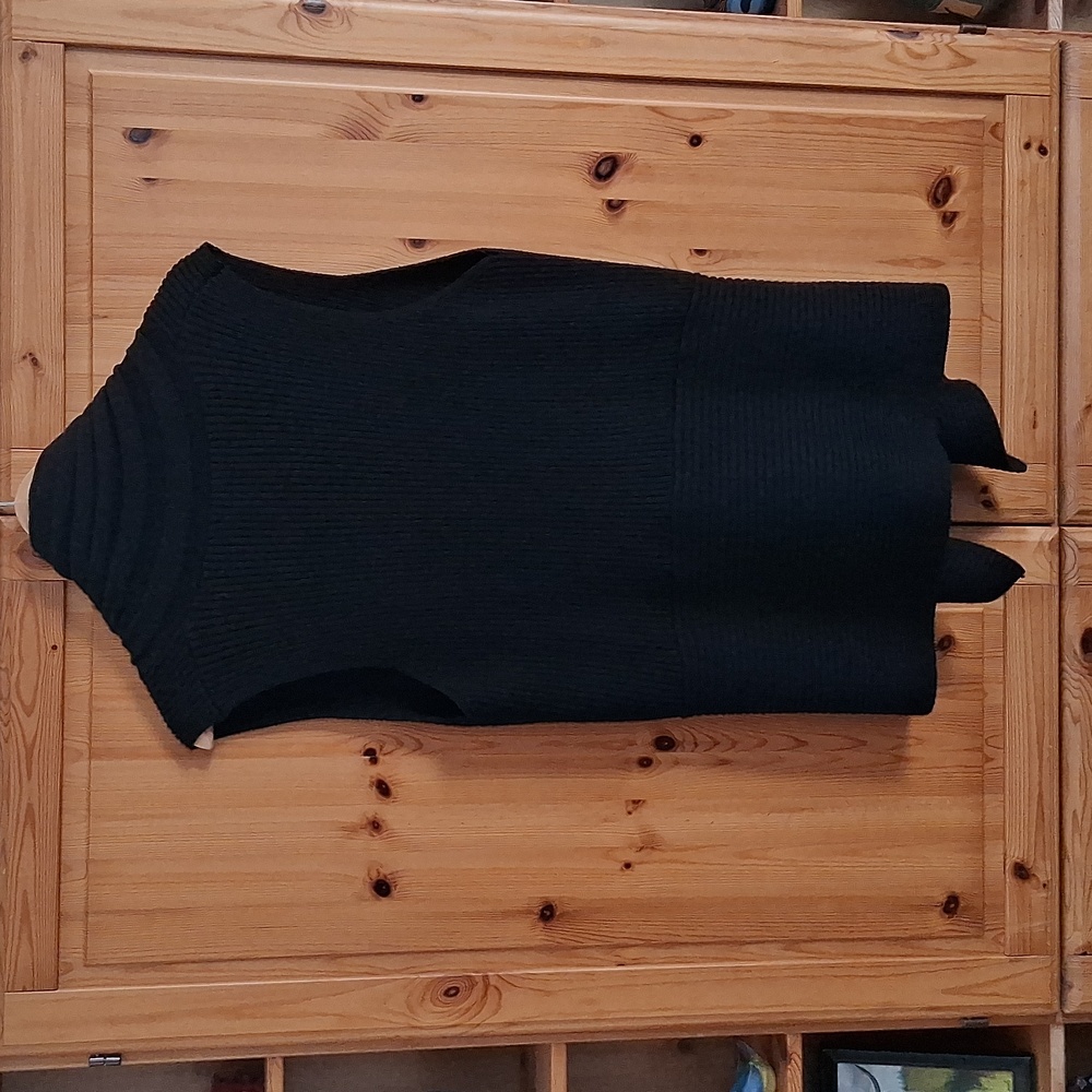 Heikejarick Black Merino Wool Tie Front Quiet Luxury Ribbed Sweater Vest Size M - Picture 7 of 13